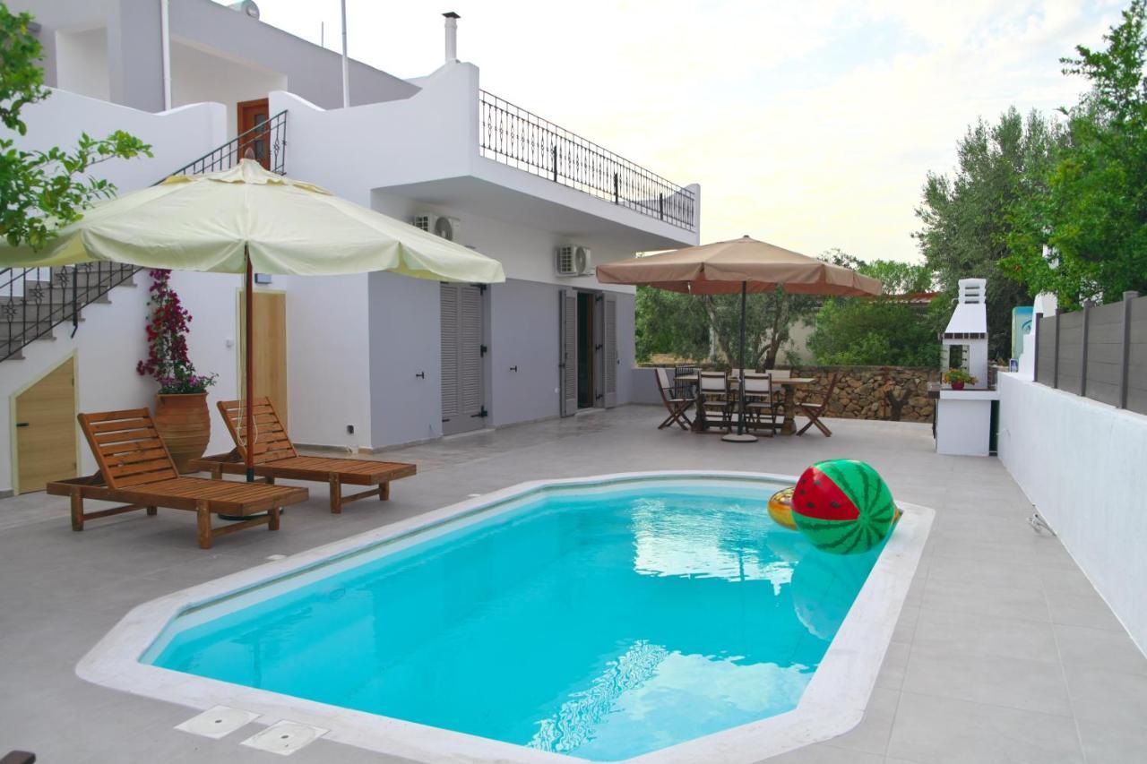 Giovana'S Pool House Aegina Extérieur photo